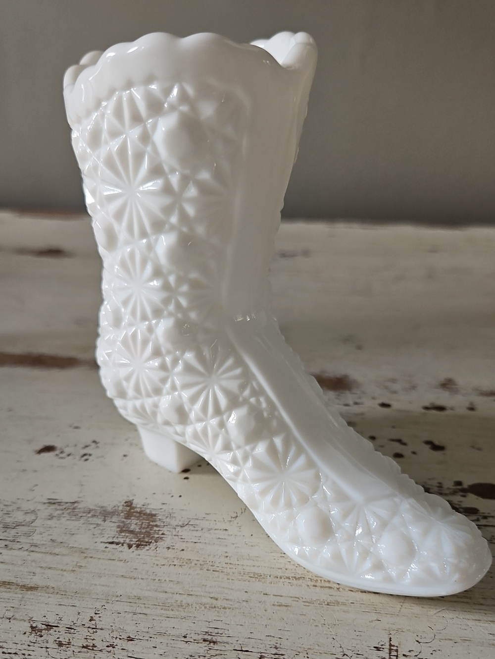 Fenton Daisy And Button 4" Boot